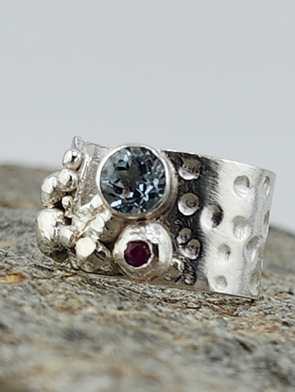 AQUAMARINE & PINK SAPPHIRE BRUTALIST RING HANDMADE IN STERLING SILVER SIZE 8 - Picture 9 of 11
